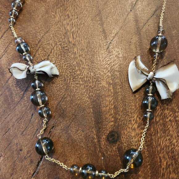 necklaces and ribbons - Picture 2 of 3